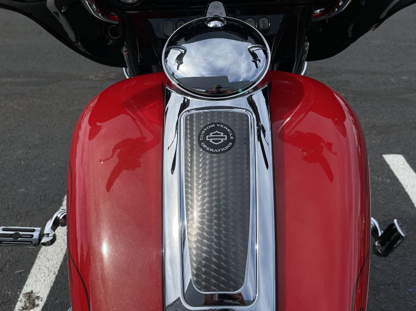 2010 HARLEY-DAVIDSON FLHXSE 1HD1PZ816AB952331