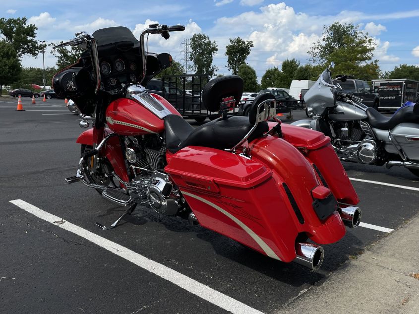 2010 HARLEY-DAVIDSON FLHXSE 1HD1PZ816AB952331