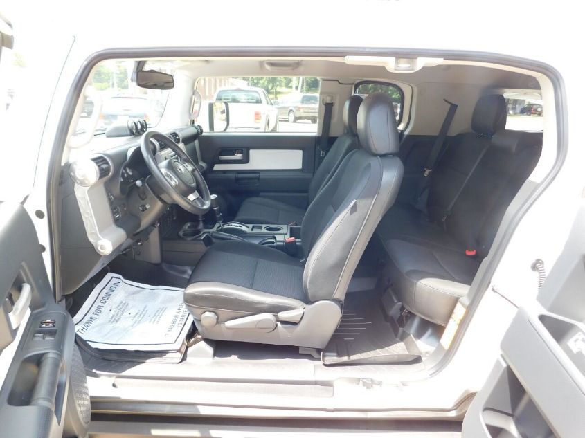 2014 TOYOTA FJ CRUISER JTEBU4BF2EK178439