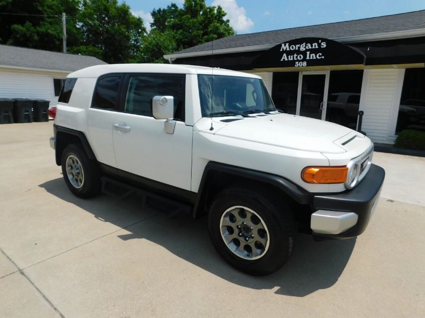2014 TOYOTA FJ CRUISER JTEBU4BF2EK178439