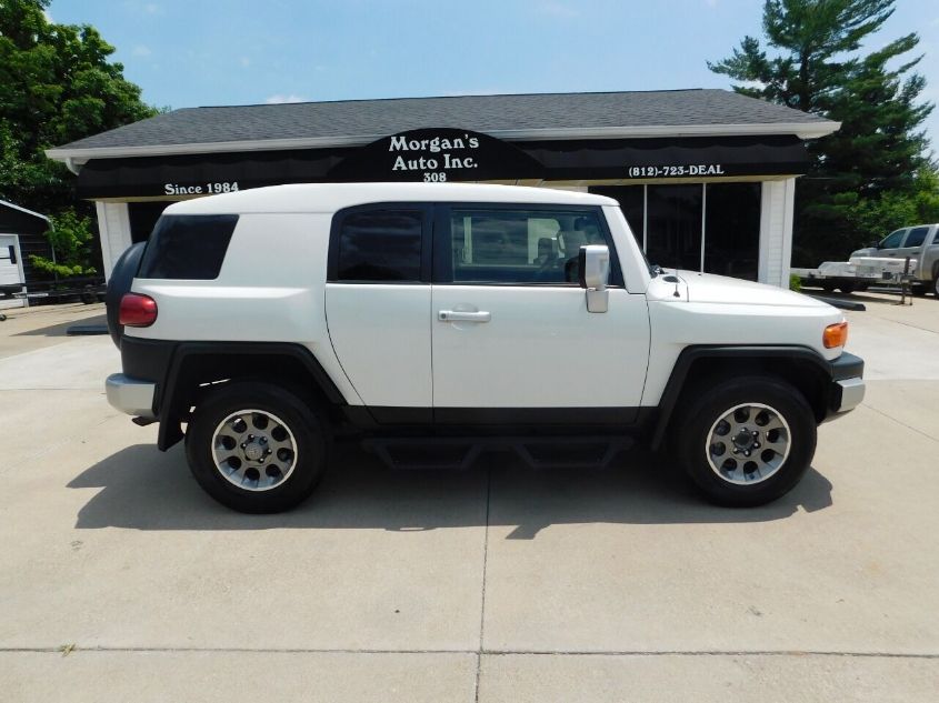 2014 TOYOTA FJ CRUISER JTEBU4BF2EK178439