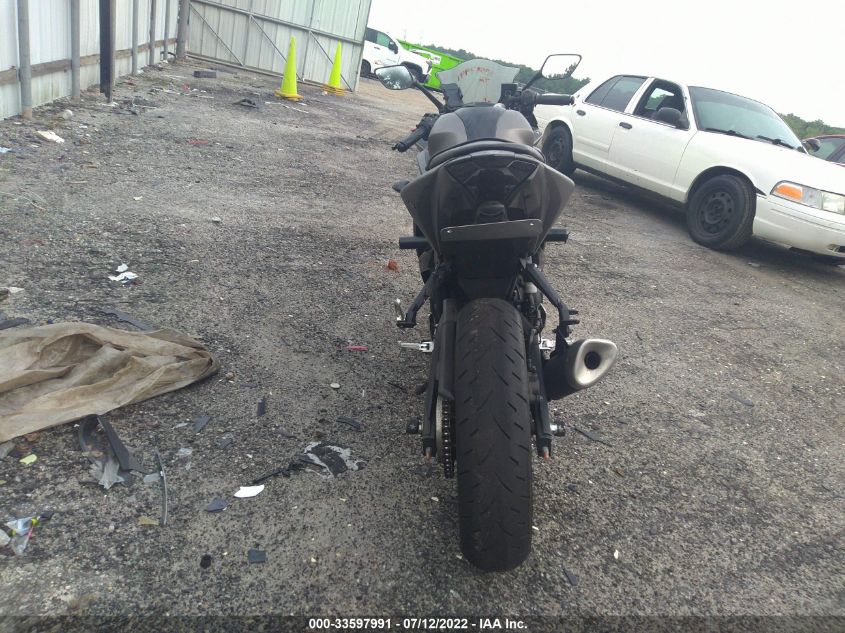 2016 YAMAHA YZFR3 MH3RH06Y2GK013703