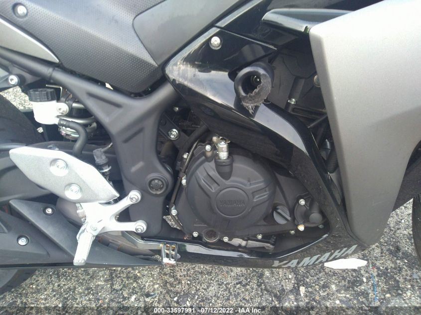 2016 YAMAHA YZFR3 MH3RH06Y2GK013703