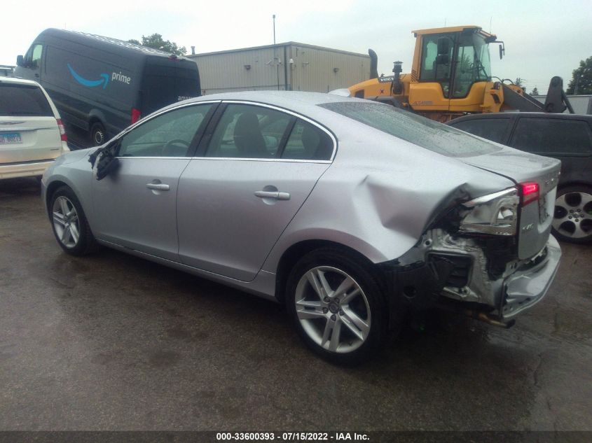 2015 VOLVO S60 PREMIER YV140MFK3F2340848