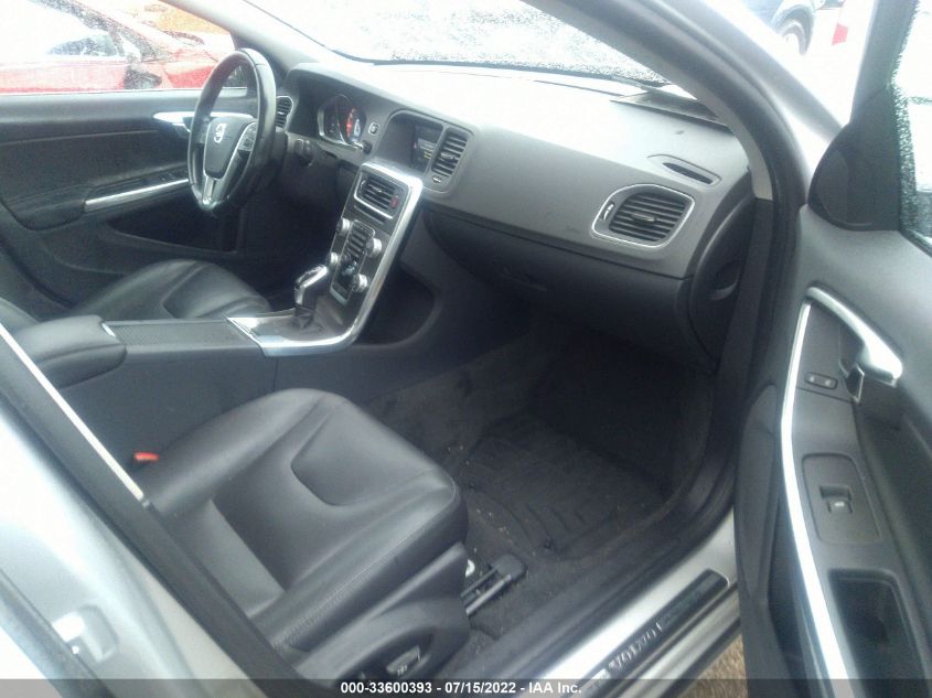 2015 VOLVO S60 PREMIER YV140MFK3F2340848
