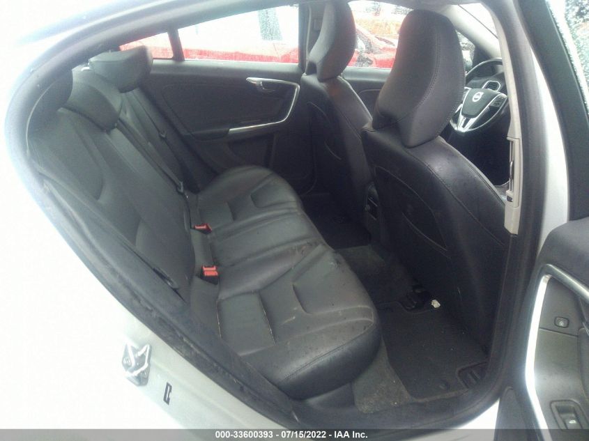 2015 VOLVO S60 PREMIER YV140MFK3F2340848