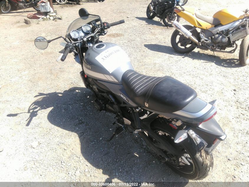 2021 KAWASAKI ZR900 JKAZR2E14MA008011
