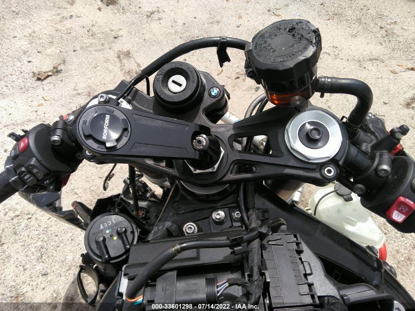 2022 BMW S 1000 RR WB10E2303N6E99681