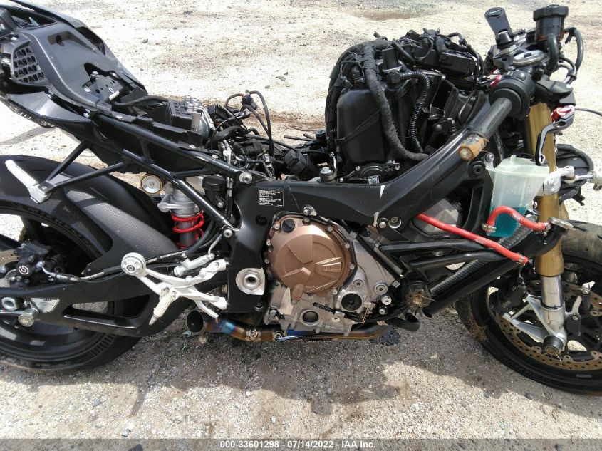 2022 BMW S 1000 RR WB10E2303N6E99681