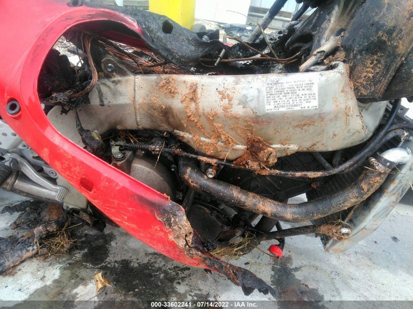 2002 KAWASAKI ZX600 J1 JKAZX4J102A048221