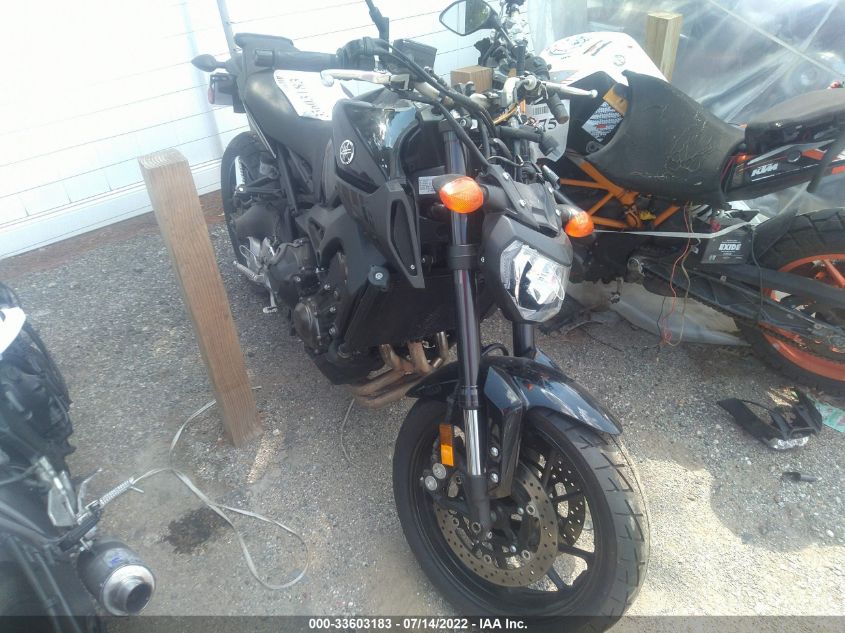 2016 YAMAHA FZ09 JYARN33E3GA011625