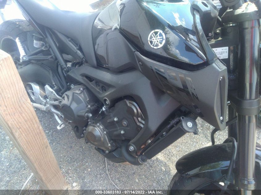 2016 YAMAHA FZ09 JYARN33E3GA011625