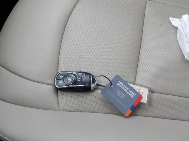 2021 BUICK ENCLAVE ESSENCE 5GAEVAKW7MJ148730