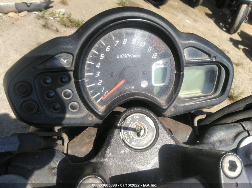 2013 SUZUKI SV650 JS1VP55AXD2100899