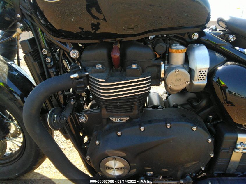 2018 TRIUMPH MOTORCYCLE BONNEVILLE BOBBER BLACK SMTD53HL7JT865293