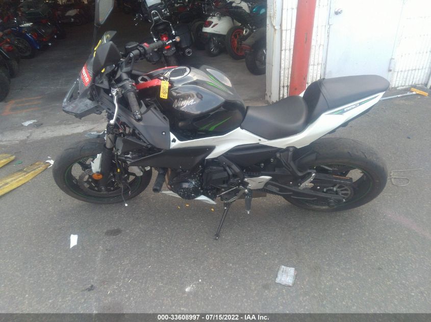 2022 KAWASAKI EX650 N ML5EXEN15NDA51555