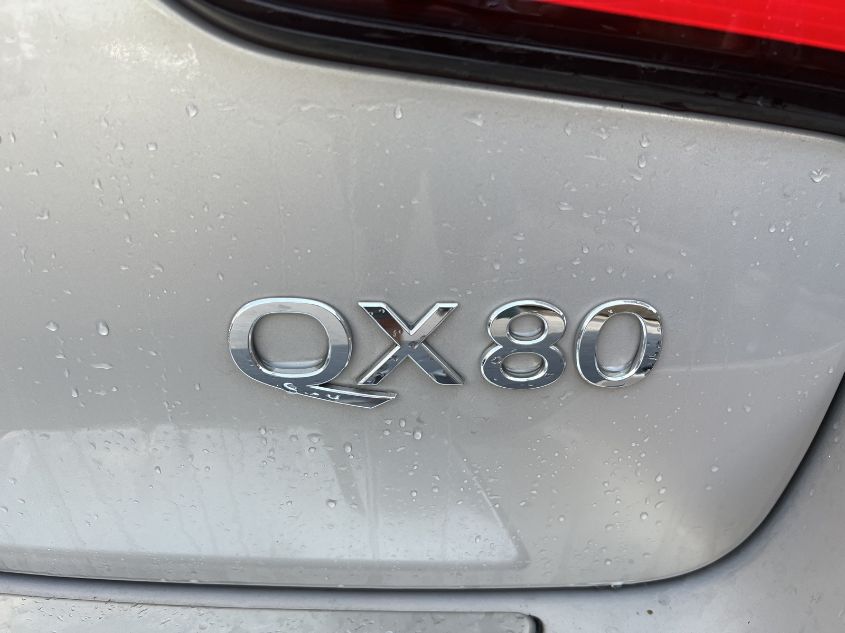 2018 INFINITI QX80 SIGNATURE/LIMITED JN8AZ2NE5J9190700