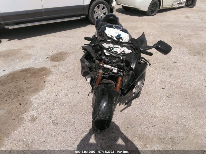 2019 SUZUKI GSX1300 RA JS1GX72B6K7100903