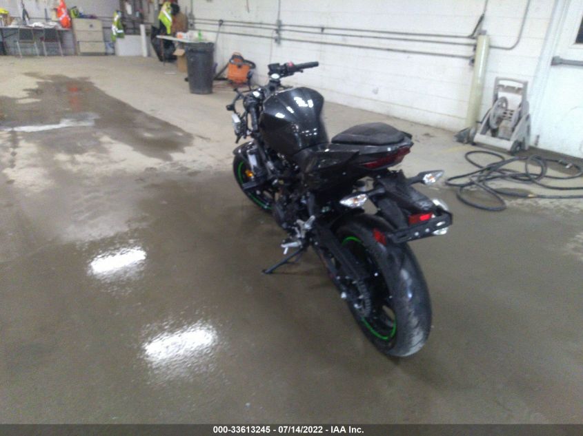 2022 KAWASAKI EX400 JKAEXKG12NDAG6327