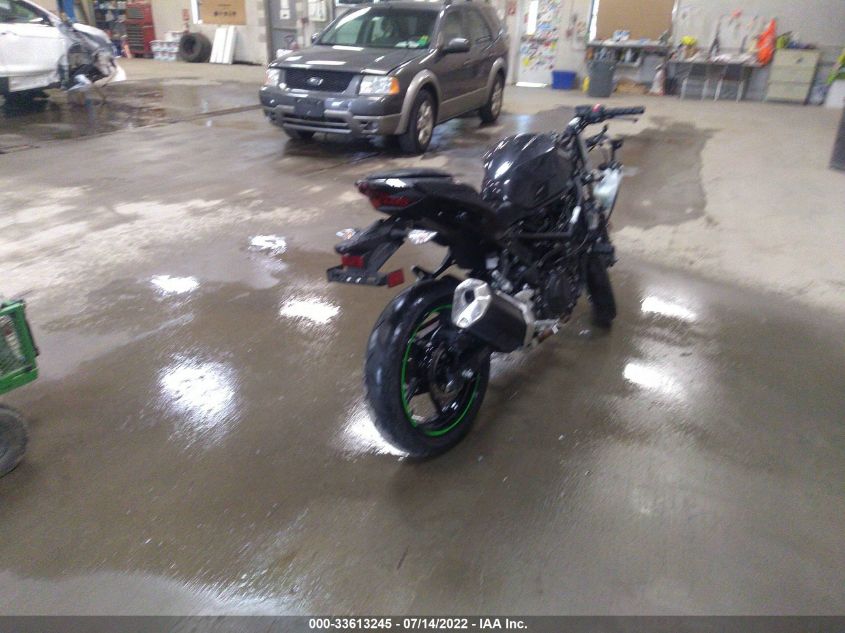 2022 KAWASAKI EX400 JKAEXKG12NDAG6327