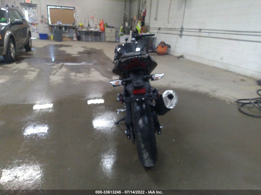 2022 KAWASAKI EX400 JKAEXKG12NDAG6327