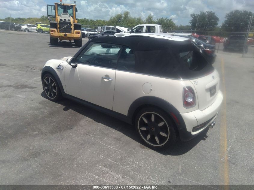 2013 MINI COOPER CONVERTIBLE S WMWZP3C5XDT550688