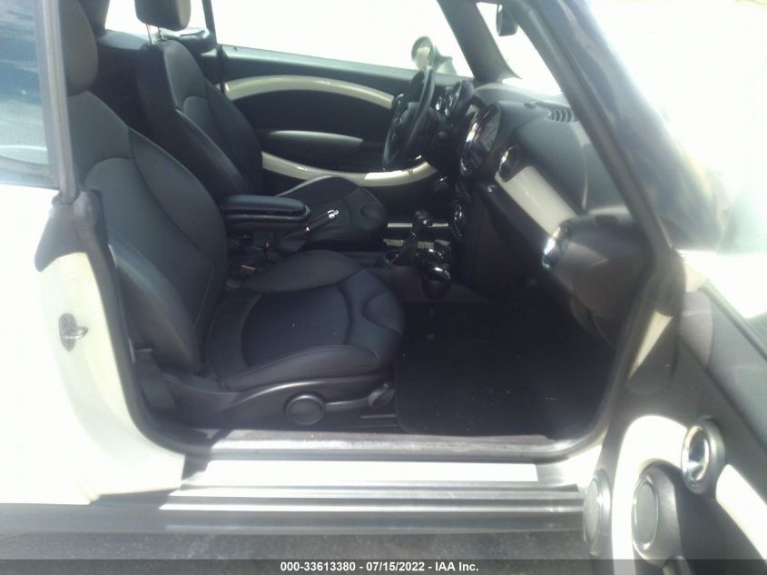 2013 MINI COOPER CONVERTIBLE S WMWZP3C5XDT550688