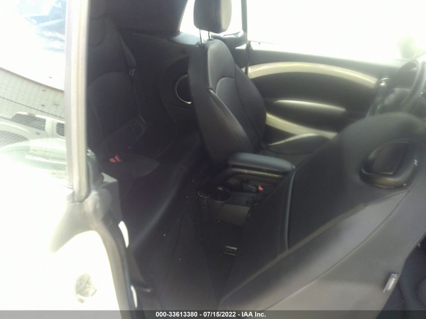 2013 MINI COOPER CONVERTIBLE S WMWZP3C5XDT550688