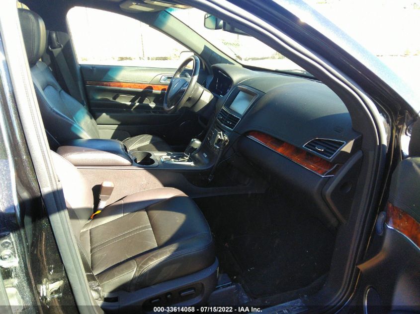 2015 LINCOLN MKT 2LMHJ5NK1FBL03710