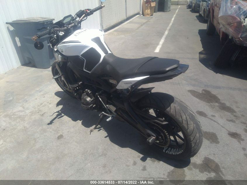 2017 YAMAHA FZ09 C JYARN53Y7HA000408