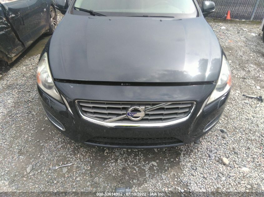 2013 VOLVO S60 T5 YV1612FS8D2183342