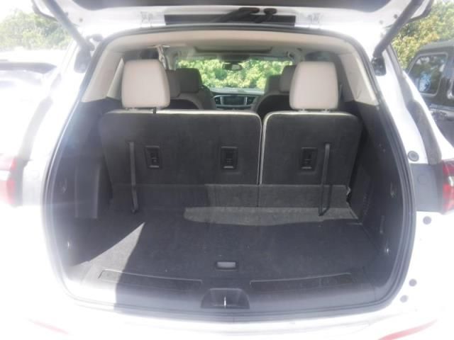 2021 BUICK ENCLAVE ESSENCE 5GAEVAKW8MJ143973