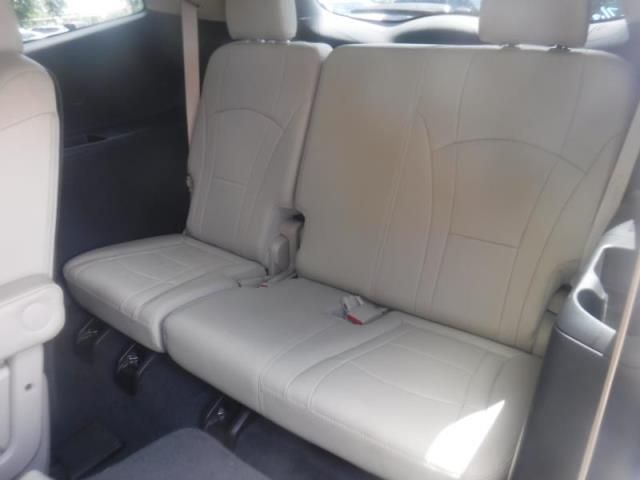 2021 BUICK ENCLAVE ESSENCE 5GAEVAKW8MJ143973