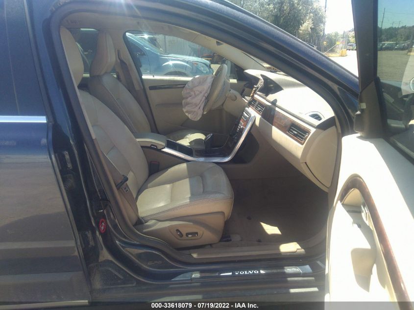 2013 VOLVO XC70 T6 YV4902BZ6D1147905