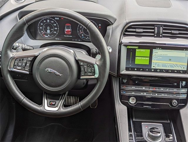 2019 JAGUAR F-PACE S SADCM2FV6KA600264