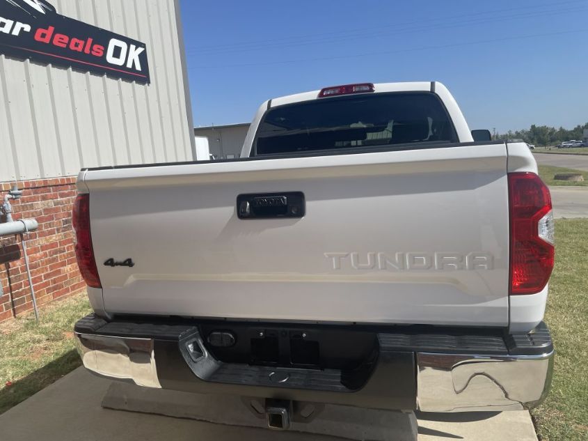 2019 TOYOTA TUNDRA CREWMAX SR5 5TFDW5F12KX801763