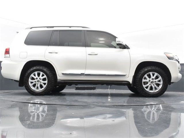 2018 TOYOTA LAND CRUISER JTMCY7AJ6J4073874