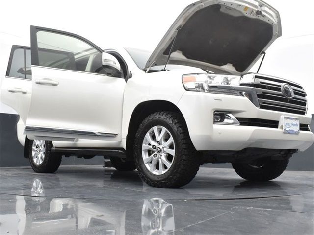 2018 TOYOTA LAND CRUISER JTMCY7AJ6J4073874