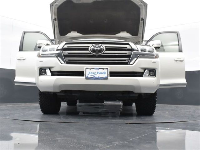 2018 TOYOTA LAND CRUISER JTMCY7AJ6J4073874