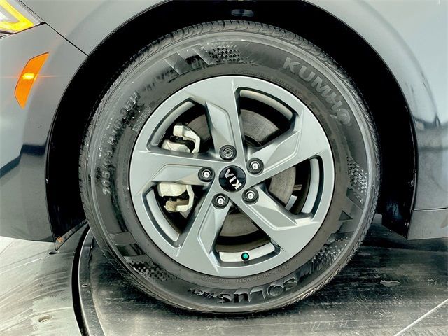2021 KIA K5 LX 5XXG24J28MG023031