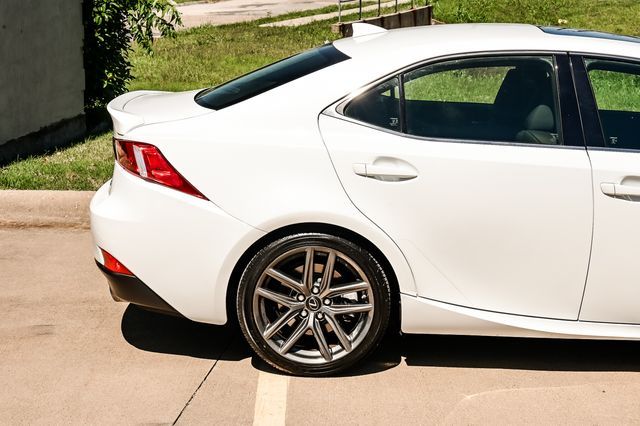 2016 LEXUS IS 300 JTHCM1D28G5010564