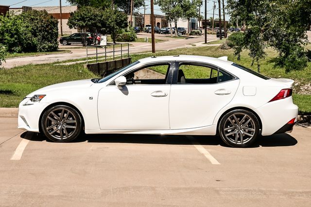 2016 LEXUS IS 300 JTHCM1D28G5010564