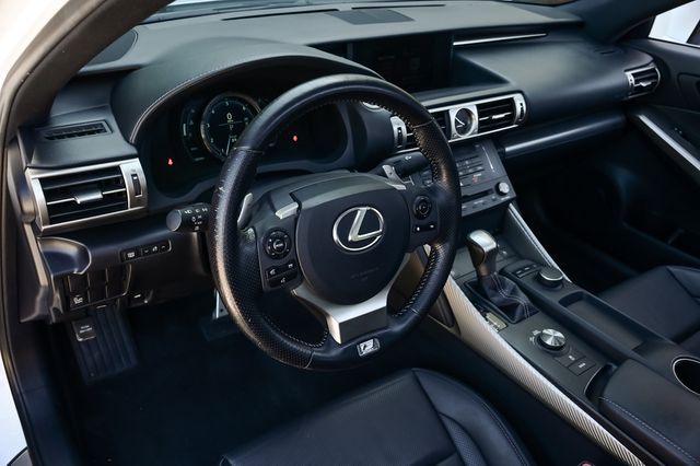 2016 LEXUS IS 300 JTHCM1D28G5010564