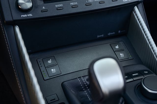 2016 LEXUS IS 300 JTHCM1D28G5010564