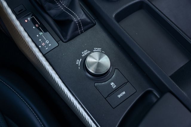 2016 LEXUS IS 300 JTHCM1D28G5010564