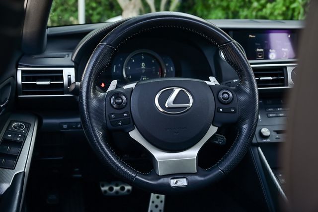 2016 LEXUS IS 300 JTHCM1D28G5010564