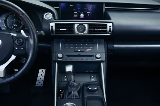 2016 LEXUS IS 300 JTHCM1D28G5010564