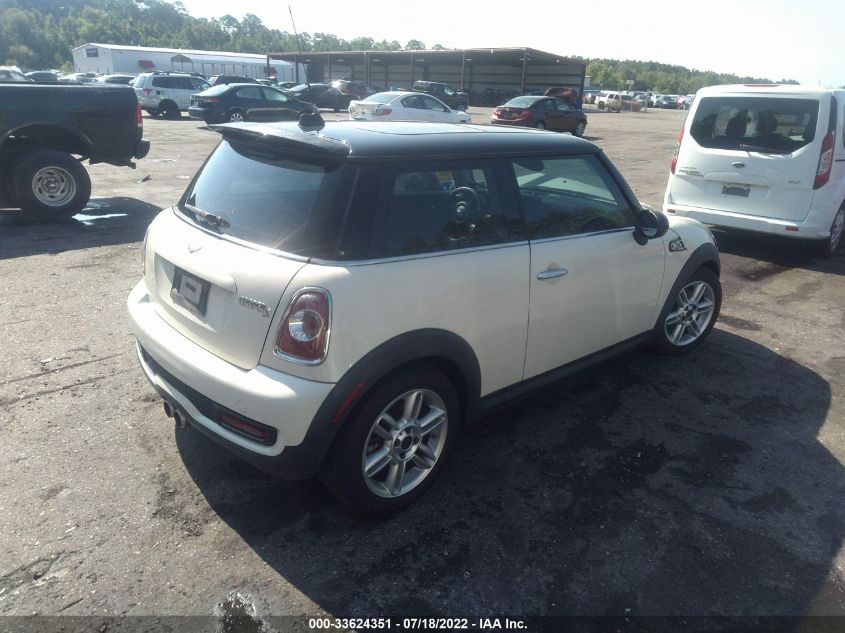 2013 MINI COOPER HARDTOP S WMWSV3C58DT388213