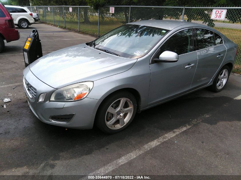 2013 VOLVO S60 T5 YV1612FH0D2184764