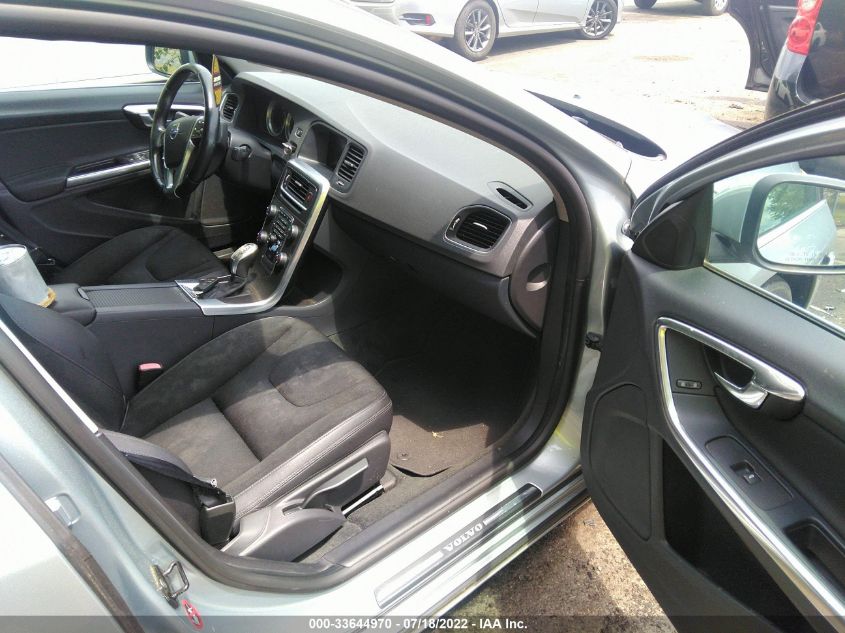 2013 VOLVO S60 T5 YV1612FH0D2184764